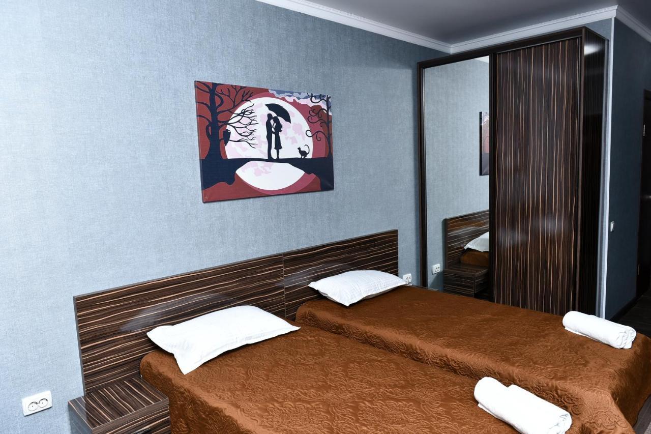 Premier Hotel 3*